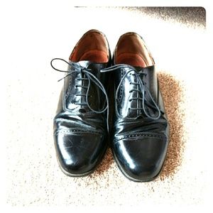 Men's Black Bostonian Dress Shoes (10.5)
